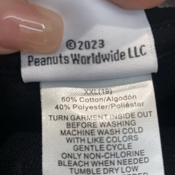 NWOT Peanuts sweatshirt snoopy & Woodstock Dressed as Mummies With Bling |SZ XXL - Picture 13 of 13